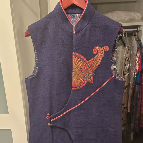 Boy's Long Indian Sherwani Vest - Picture 1 of 4